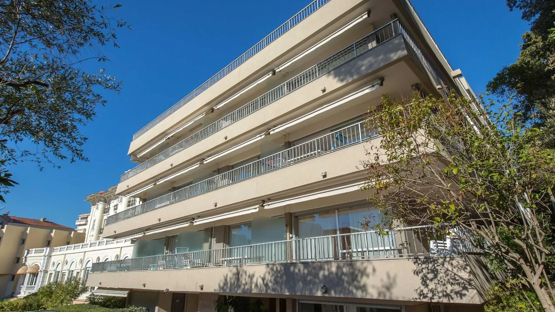 Studio Climatise Pour 3, Face Est, A 50M Plage Et Proche Commerces - Fr-1-466A-23 Saint-Raphael  0*, Saint-Raphael (Var) France