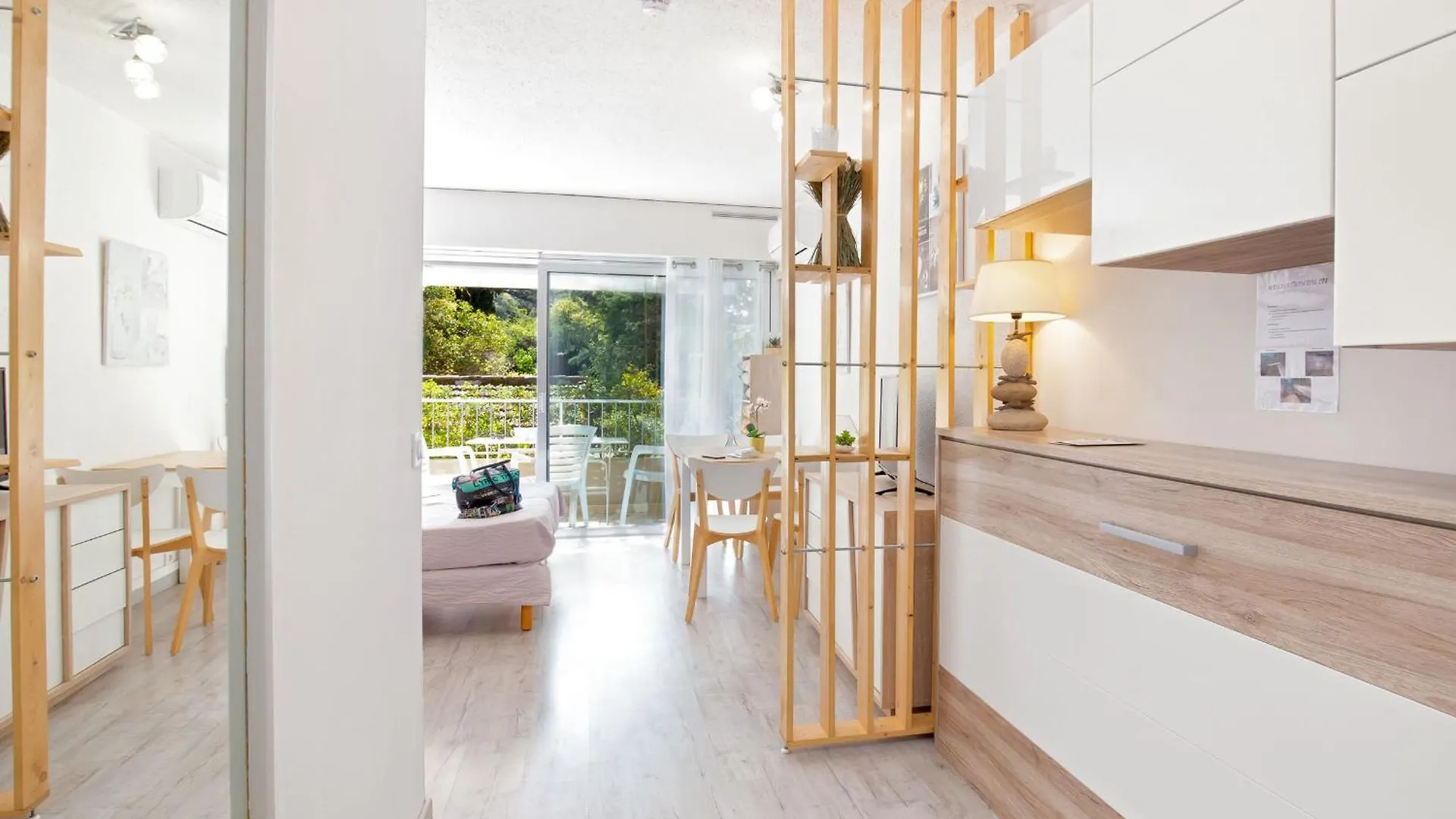 Studio Climatise Pour 3, Face Est, A 50M Plage Et Proche Commerces - Fr-1-466A-23 Saint-Raphael  0*, Saint-Raphael (Var) France
